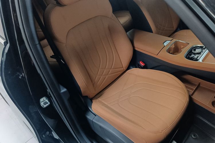 Used Geely Galaxy Xingjian 7 EM-i 2025 120km Launch+ Version
