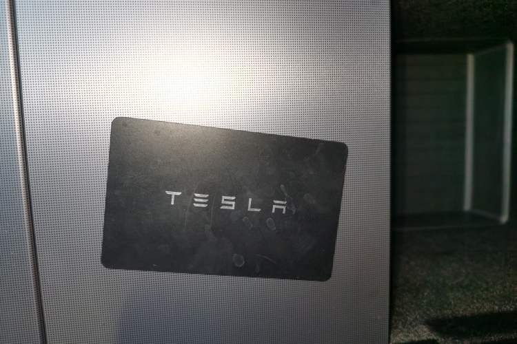 Used Tesla Model 3 2023 Long-Range All-Wheel-Drive Version