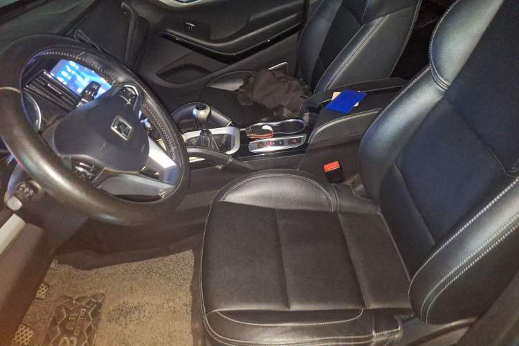 Used Zotye SR7 2016 1.5T Manual Cube Road Edition China V Standard