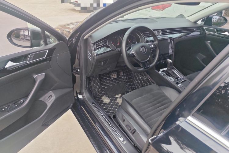 Used Volkswagen Magotan 2017 330TSI DSG Luxury Model Driver Seat