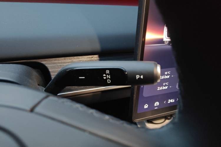 Used ONVO L60 2024 60 kWh Rear-Drive Version