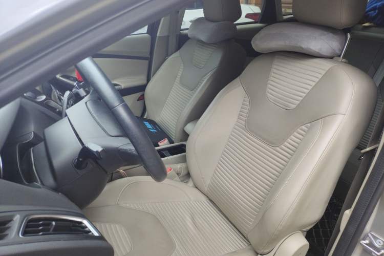 Used Ford Focus 2015 Sedan 1.6L Automatic Trend Model
