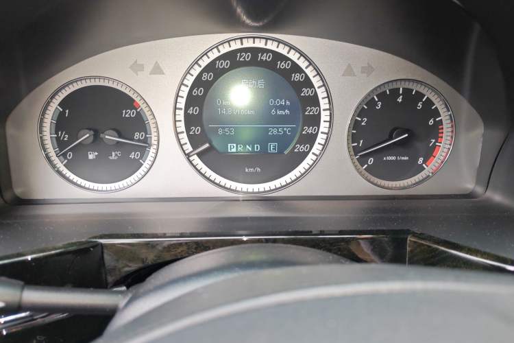 Used Mercedes-Benz GLK-Class 2011 GLK 300 4MATIC Fashion Model Instrument Cluster