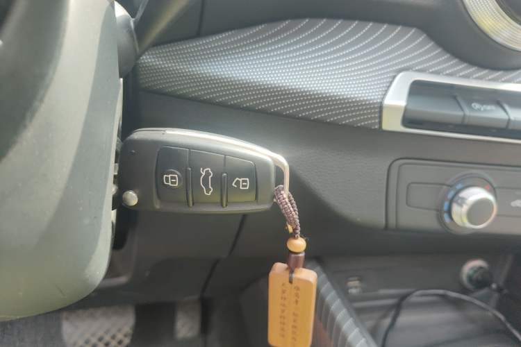 Used Audi Q2L 2022 35 TFSI Advanced Style Edition
