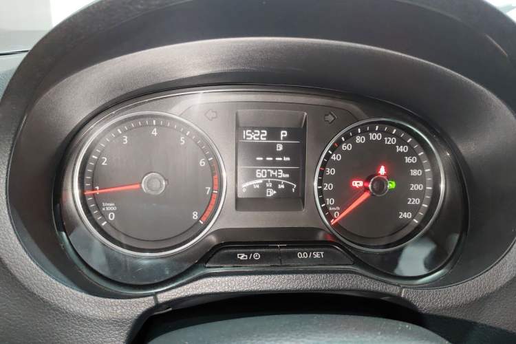 Used Volkswagen Polo 2016 1.6L Automatic Comfort Model