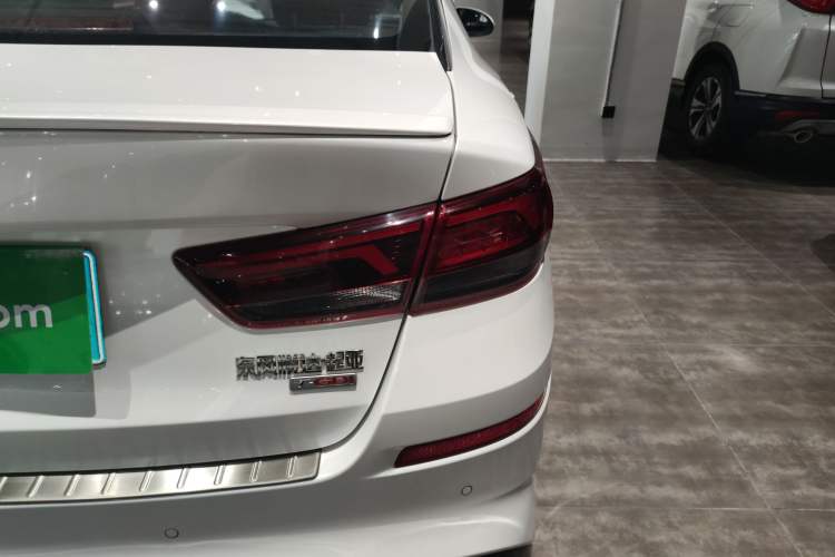 Used Kia K5 2019 Pro 1.6T Automatic Luxury Edition China VI Standard