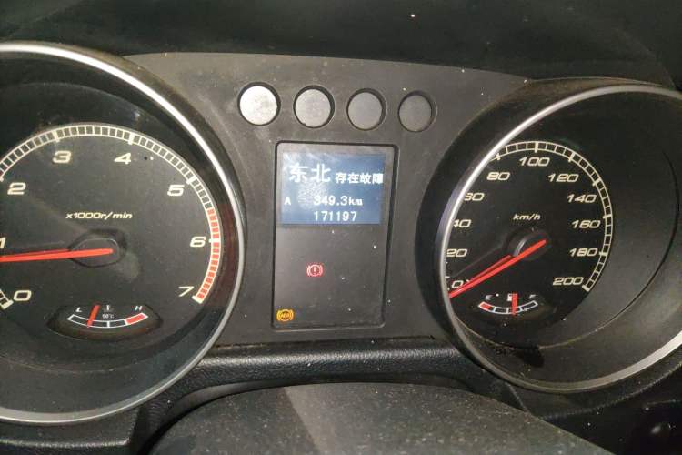 Used BAIC Off-Road BJ40 2014 2.4L Manual Cross-Country Edition Odometer Close Up