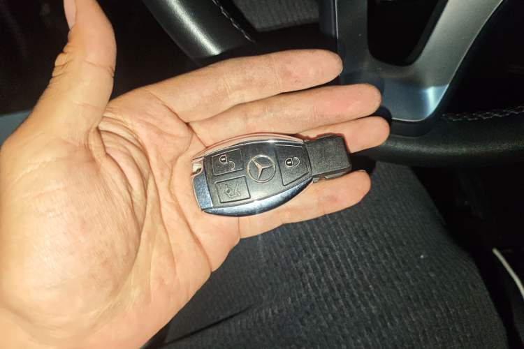 Used Mercedes-Benz GLC 2018 Facelift GLC 260 4MATIC Luxury Edition