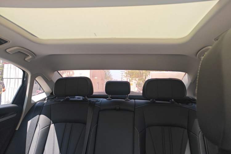 Used Volkswagen Passat 2026 Model, Outstanding 380TSI Longteng Edition Headliner