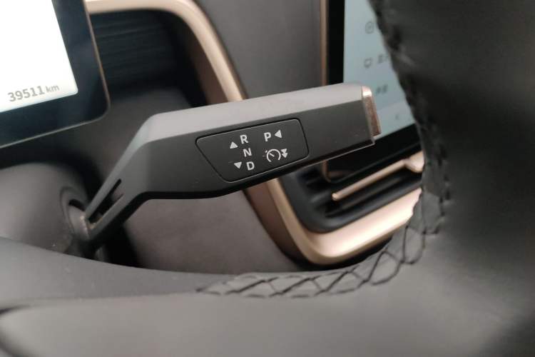 Used Dongfeng eπ eπ008 2024 210Max Range-Extended Version 6 Seats