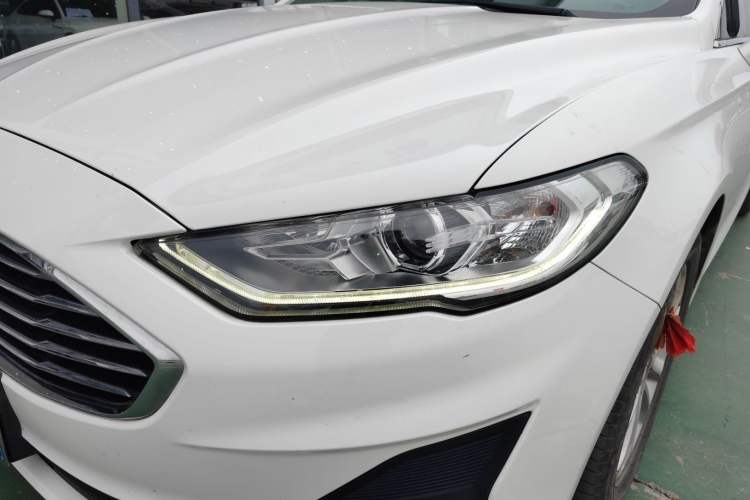 Used Ford Mondeo 2020 EcoBoost 180 Stylish Model Left Front Headlight