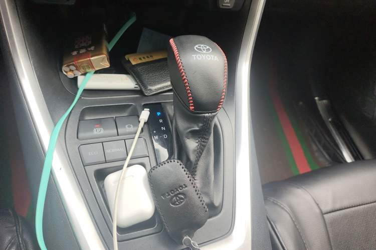 Used Toyota Wildlander 2023 2.0L CVT Two-Wheel Drive Urban Edition Gear Lever