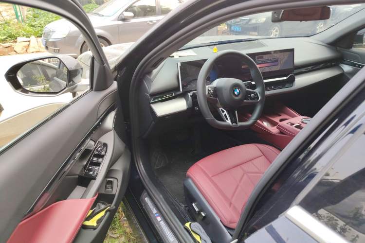 Used BMW 5 Series 2026 525Li M Sport Package Driver Seat