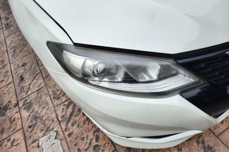 Used Nissan Tiida 2016 1.6L CVT Cool Dynamic Edition
