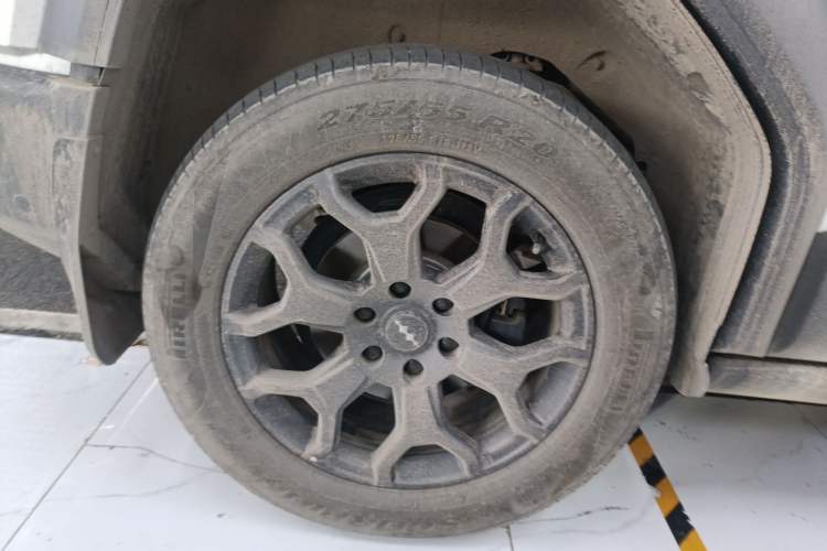 Used Formula Leopard 5 2023 Cloud Ride Flagship Edition