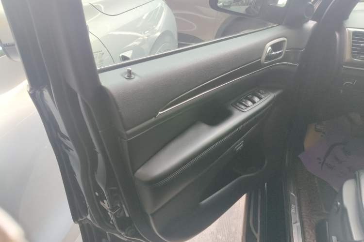 Used Jeep Grand Cherokee (Import) 2017 3.0L Elite Navigation Edition