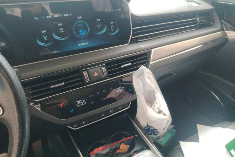 Used Hongqi HS5 2022 Revised Version 2.0T Smart Connect Flagship Edition