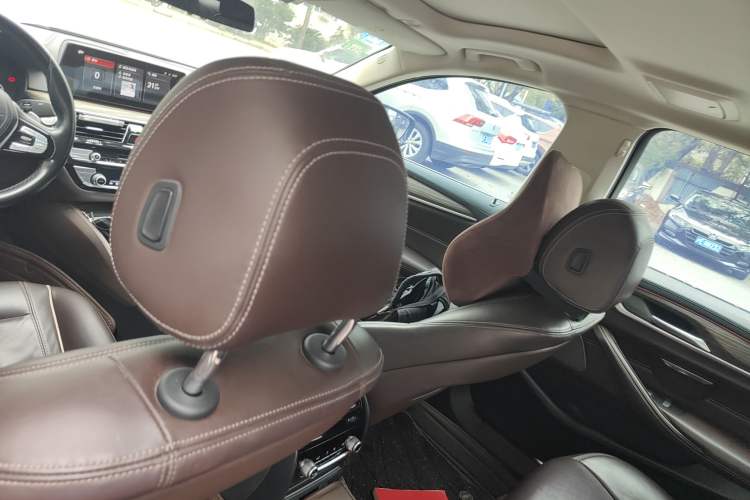 Used BMW 5 Series 2019 Facelifted 530Li Luxury Edition Premium Package Headliner