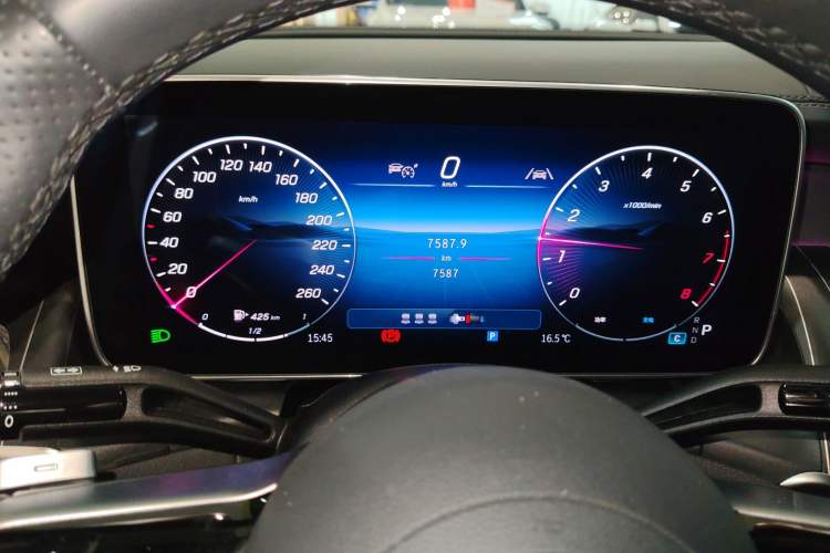 Used Mercedes-Benz GLC Coupe 2025 GLC 300 4MATIC Coupe SUV Instrument Cluster
