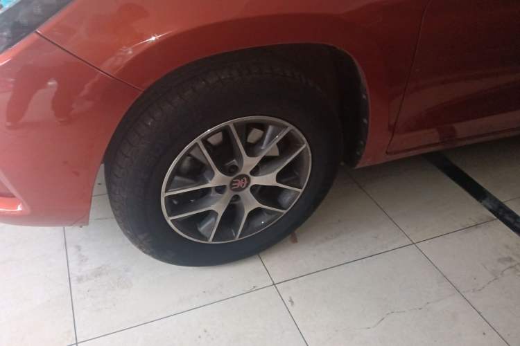 Used BYD Song 2017 Gaishi Upgrade Edition 1.5TI Manual Elite Model
