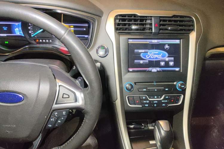 Used Ford Mondeo 2013 2.0L GTDi 200 Luxury Model
