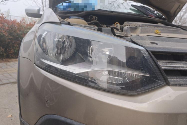 Used Volkswagen Polo 2014 1.6L Cross Polo Automatic
