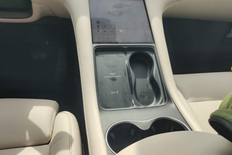 Used IM LS6 2023 Max Standard Edition