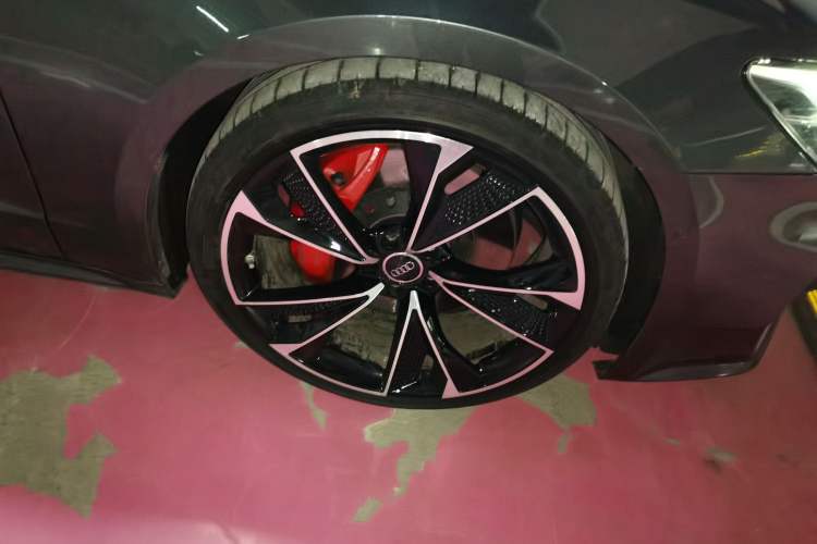 Used Audi A7 2022 55 TFSI quattro Prestige Edition Right Front Wheel Hub