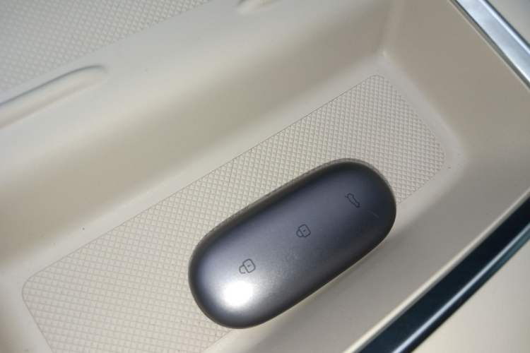 Used Li Auto L8 2023 Air model
