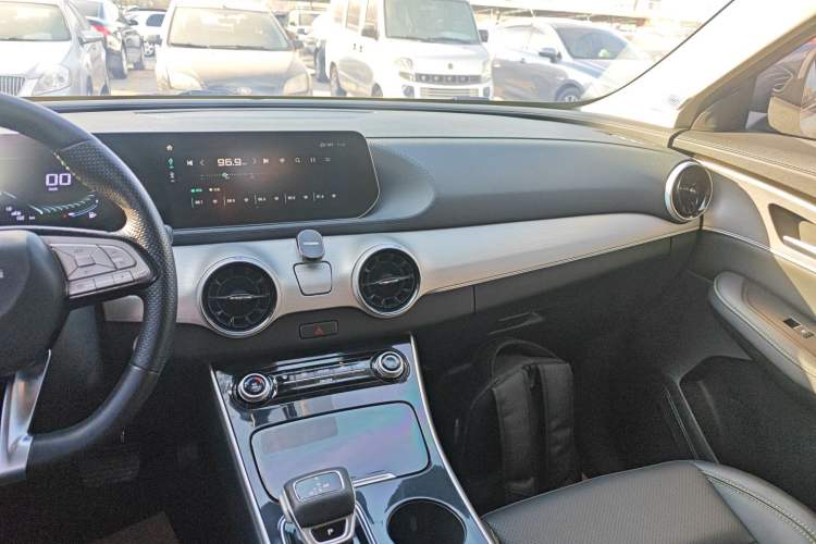 Used FORTHING T5 EVO 2024 1.5TD DCT Starry Edition
