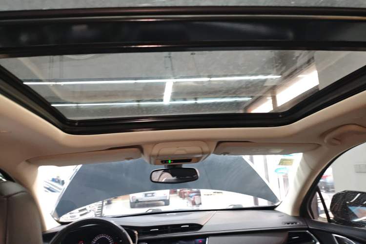 Used Cadillac XT5 2016 25T Luxury Model
