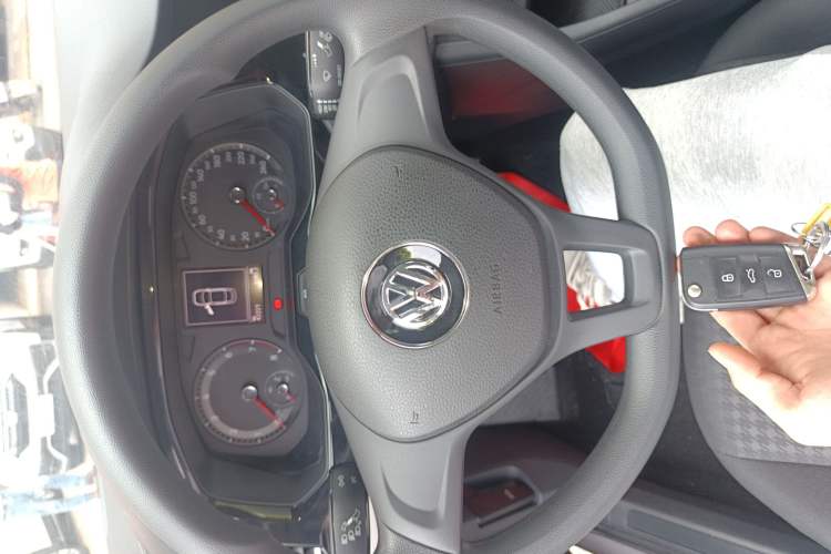 Used Volkswagen Bora 2020 1.5L Manual Fashion Edition
