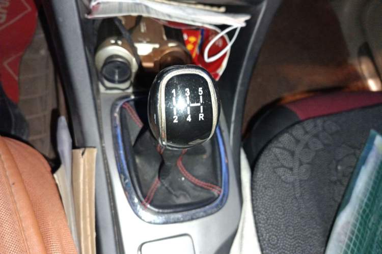 Used Chery A3 2010 Sedan 1.6L Manual Entry-Level Model Gear Lever