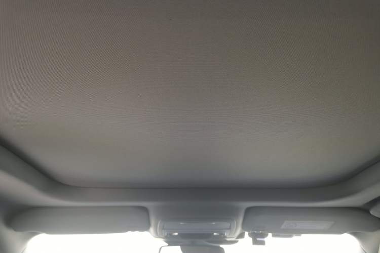 Used Lincoln Corsair 2022 2.0T Two-Wheel Drive Deluxe Edition Headliner