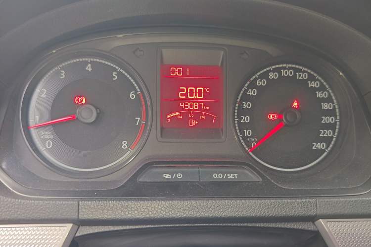 Used Volkswagen Jetta 2017 1.5L Manual Comfort Model
