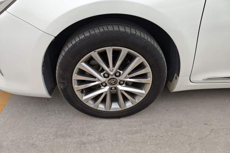 Used Toyota Camry 2016 2.5G 10th Anniversary Deluxe Navigation Edition
