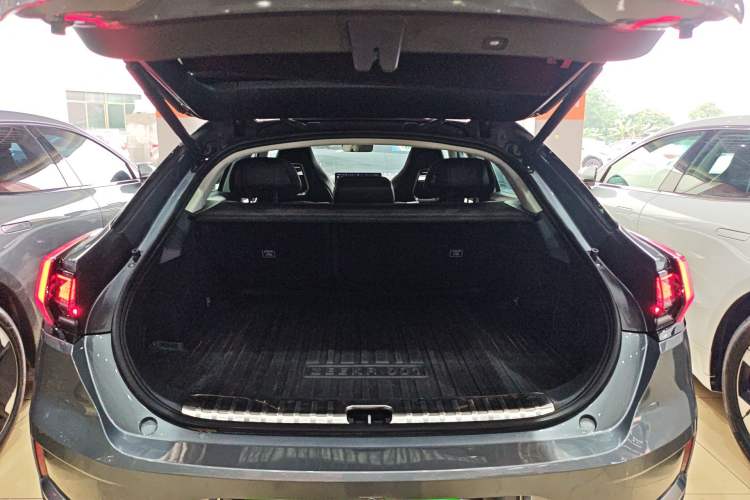 Used Zeekr 001 2022 Long-Range Dual-Motor WE Edition
