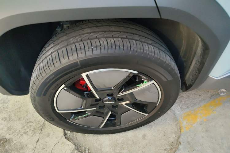 Used Formula Leopard Titanium 3 2025 501KM All-Wheel Drive Intelligent Driving Ultra Version