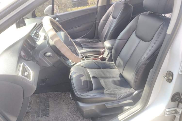 Used Peugeot 308 2014 Enjoy Edition Classic 1.6L Manual YouShang Model
