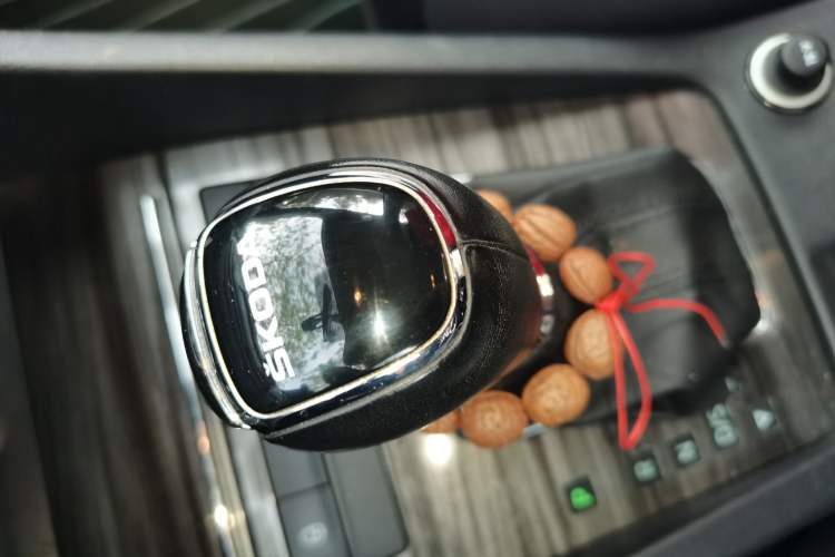 Used Skoda Octavia 2017 1.6L Automatic Smart Drive Edition
