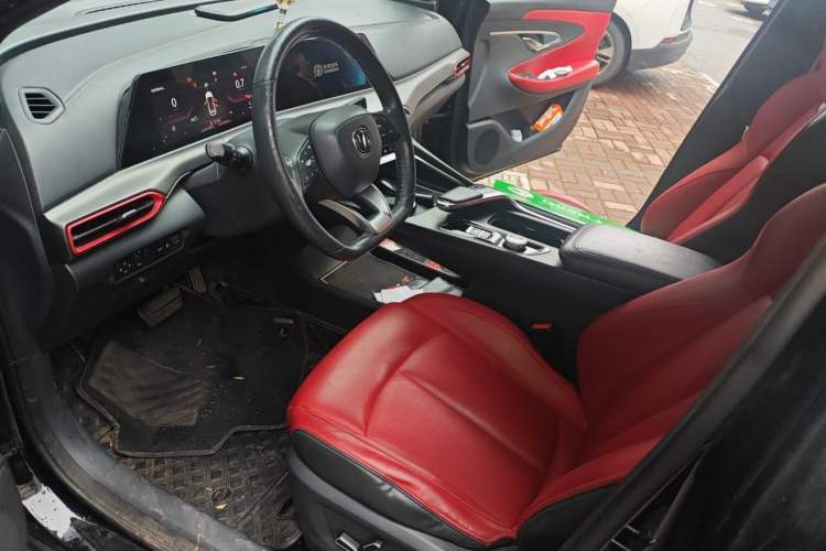 Used CHANGAN UNI-T 2020 1.5T Flagship Version
