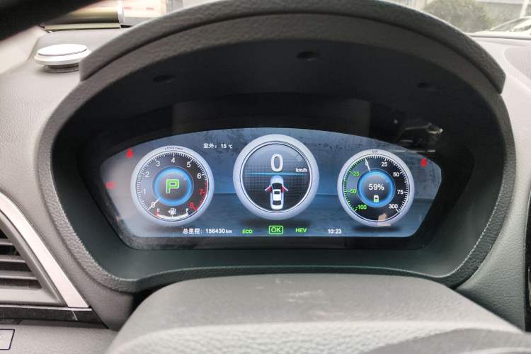 Used BYD Qin New Energy 2015 1.5T Dual-Crown Flagship Plus Edition
