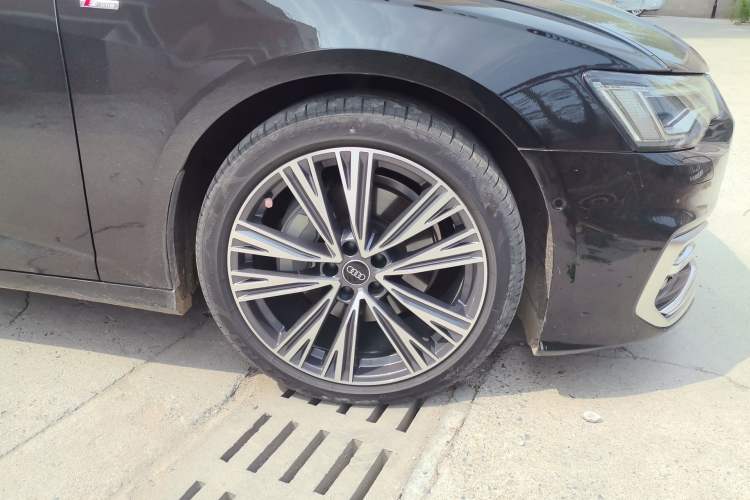 Used Audi A6L 2024 45 TFSI quattro Prestige Dynamic Edition Right Front Wheel Hub