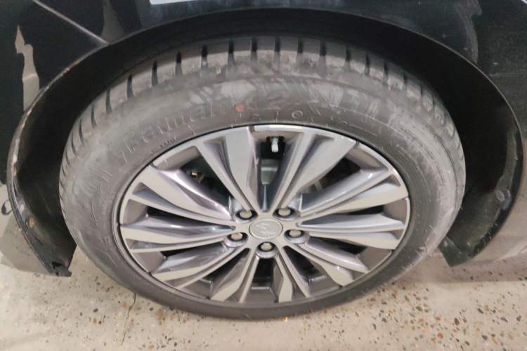 Used Hongqi E-QM5 2022 431 km Charge & Enjoy Edition