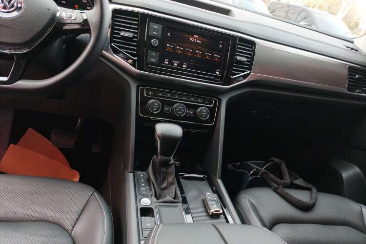 Used Volkswagen Teramont 2019 330TSI Two-Wheel-Drive Luxury Edition China V Standard
