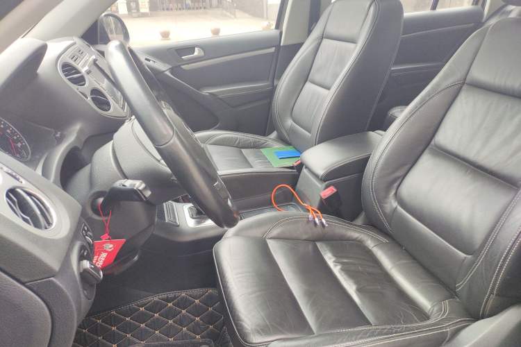 Used Volkswagen Tiguan 2017 300TSI Automatic Two-Wheel Drive Silk Road Comfort Edition
