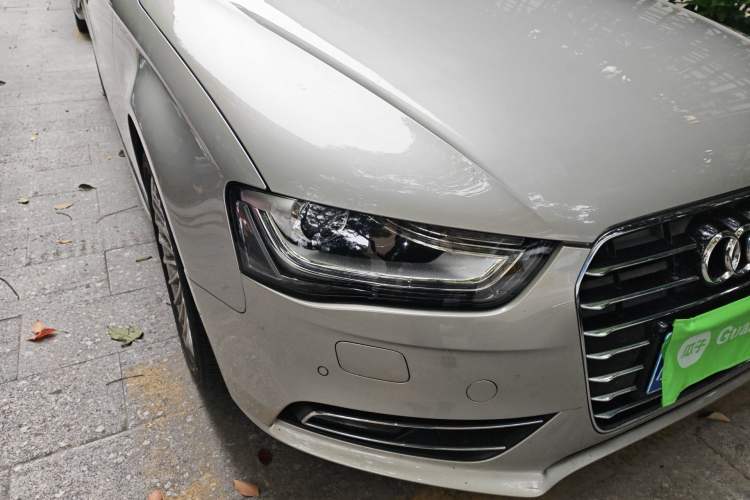 Used Audi A4L 2016 35 TFSI Collector's Edition Automatic Standard Model Right Front Headlight