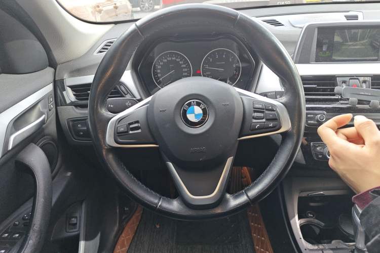 Used BMW X1 2018 sDrive20Li Leading Model
