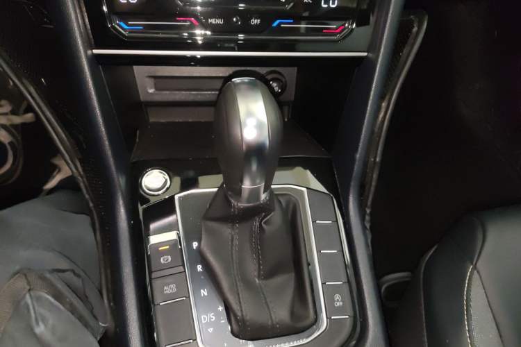 Used Volkswagen Tharu 2024 300TSI Two-Wheel-Drive Moonlight Edition