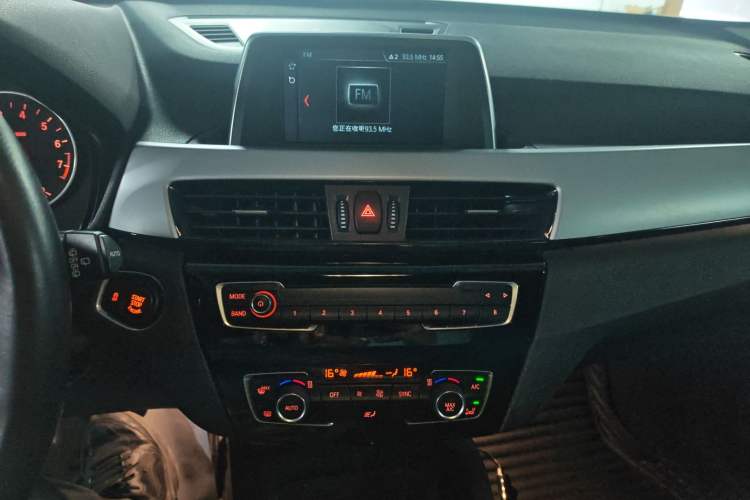 Used BMW X1 2018 sDrive20Li Leading Model Audio And AC Panel